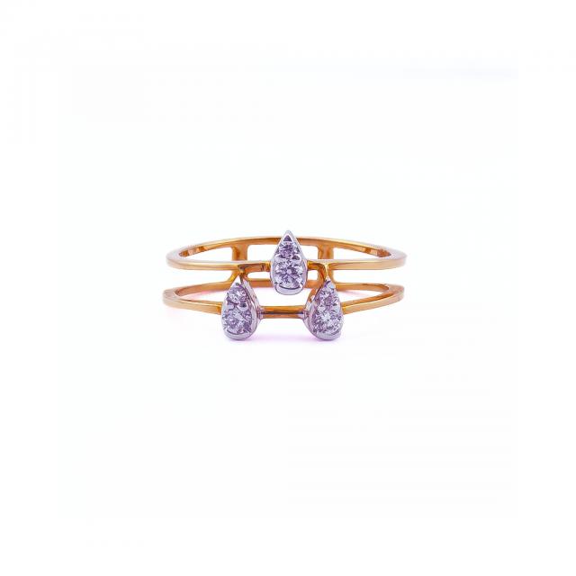  Enchanting Trillium – 18K Gold Diamond Ring